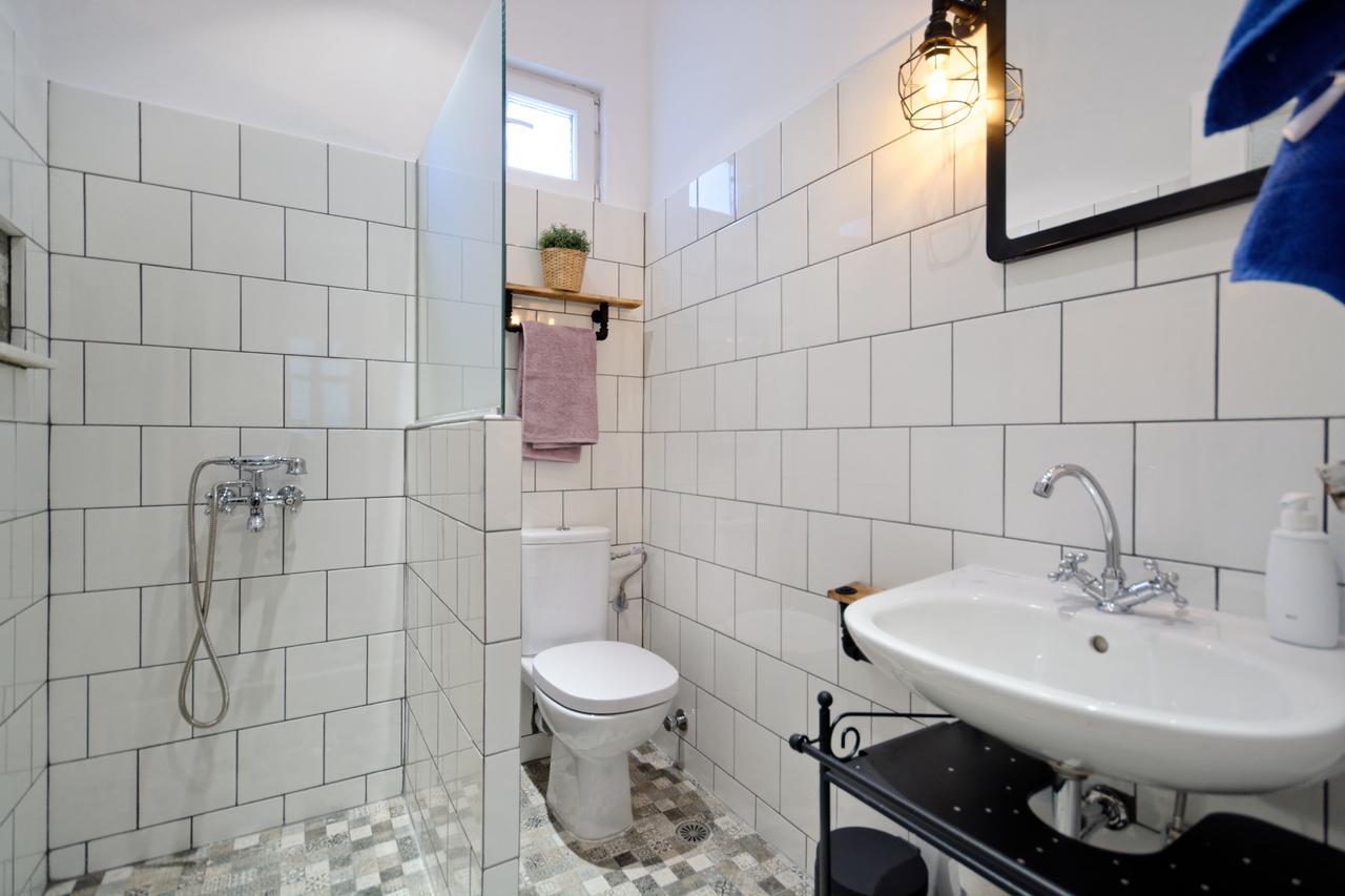 Kosta'S Cottage House アテネ エクステリア 写真